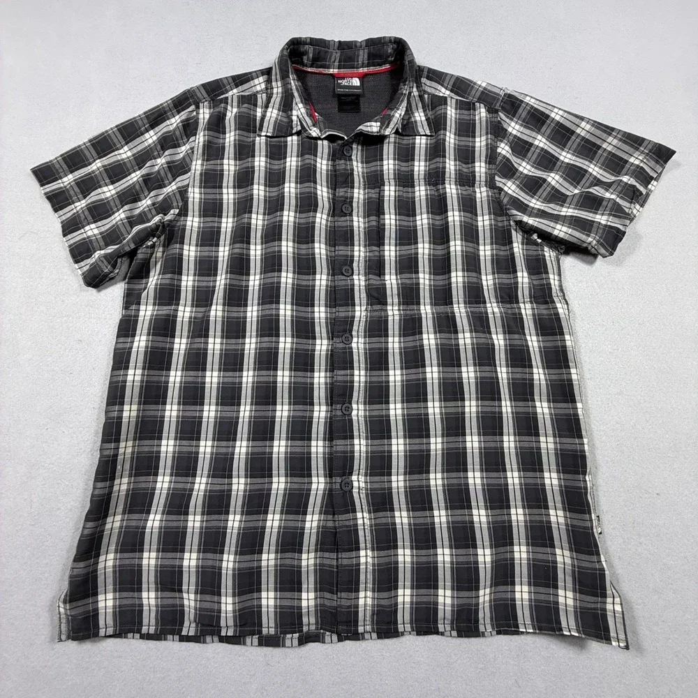 The North Face Mens Black White Plaid Short Sleeve Button Up Hiking‎ Shirt L